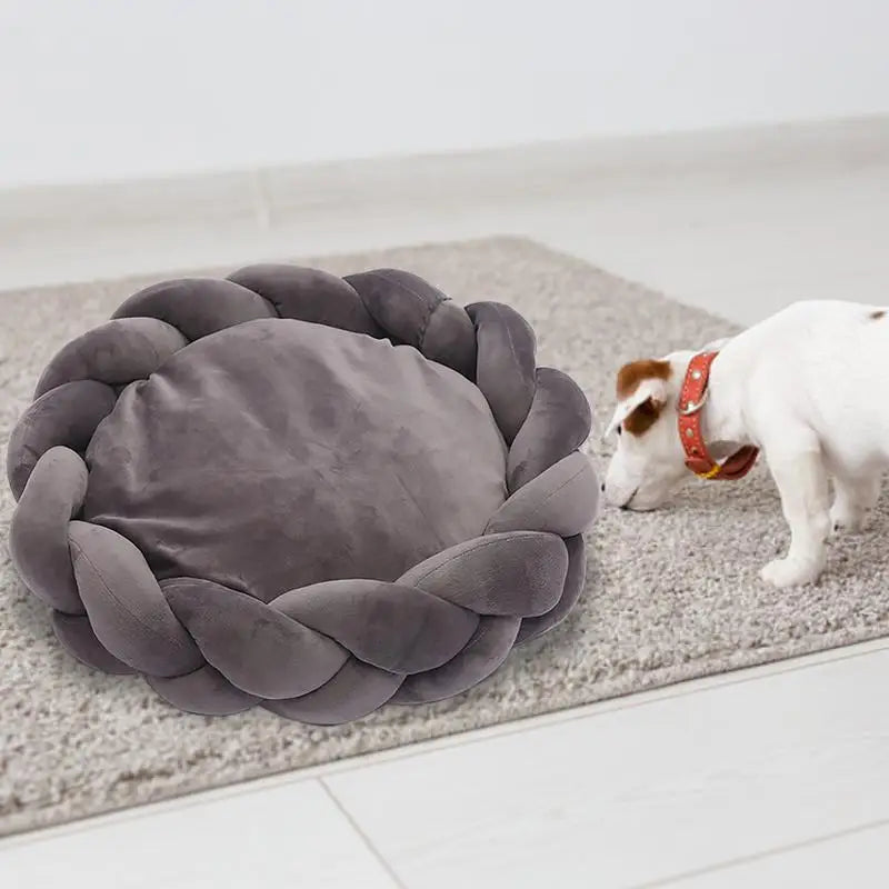Round Knitted Pet Bed