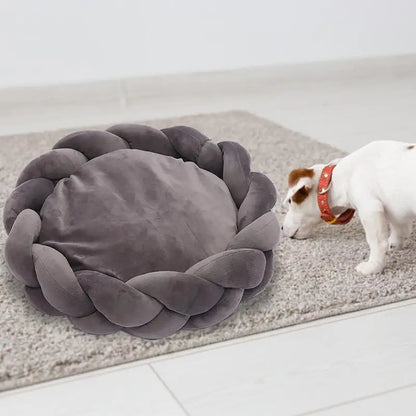 Round Knitted Pet Bed